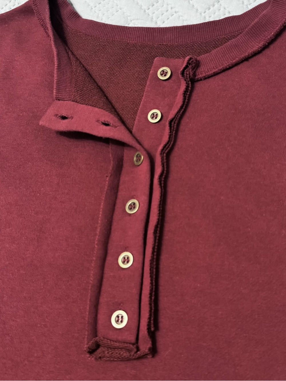 Oversized Henley Sweatshirt Asymmetrical Hem Burgundy EUC - Picture 5 of 10